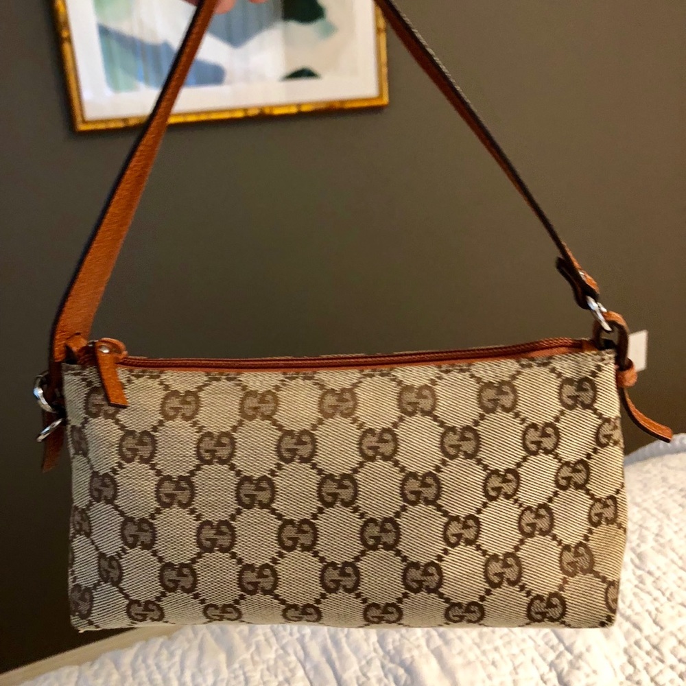 Gucci pouchette (additional pics)